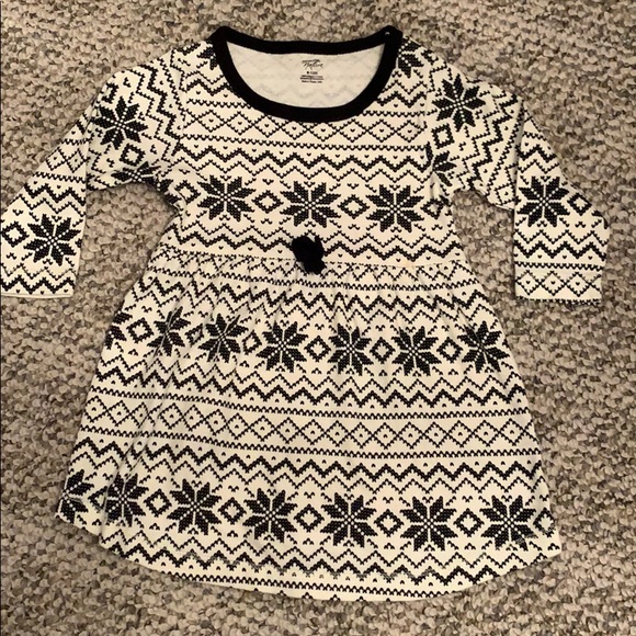 9-12 month Black and White Long Sleeved Dress bundle 2 for $10 - Picture 1 of 3